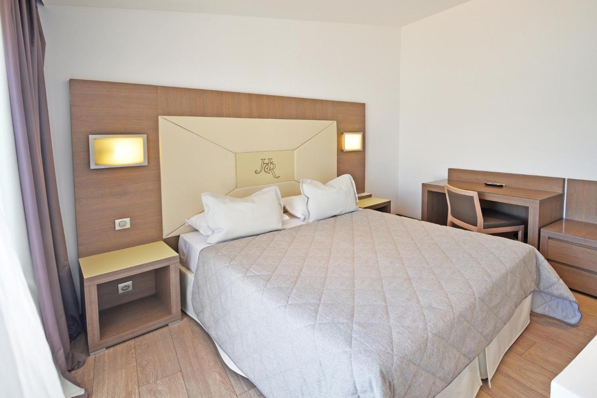 Hotel Le Rocher Καλβί Εξωτερικό φωτογραφία