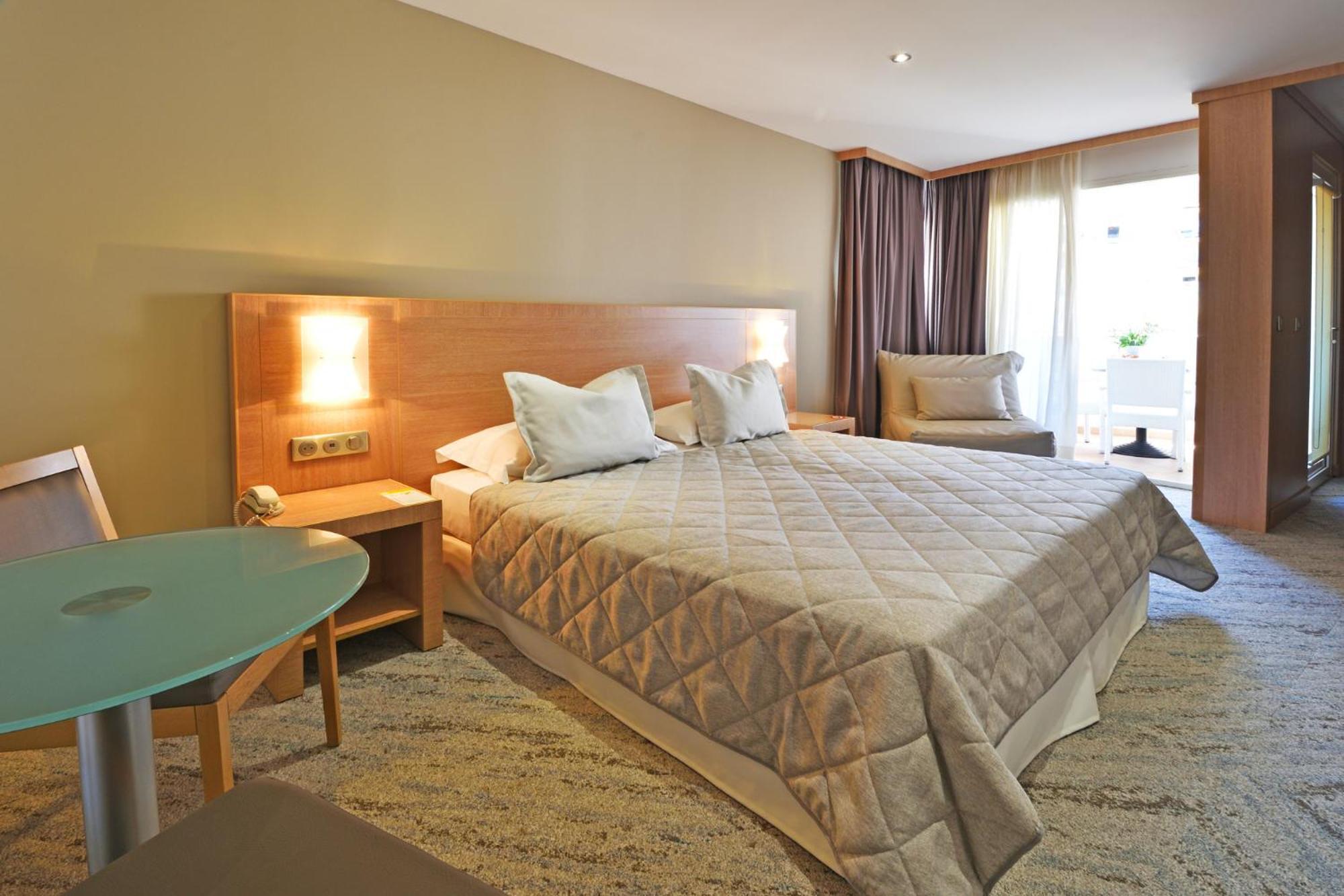 Hotel Le Rocher Καλβί Εξωτερικό φωτογραφία
