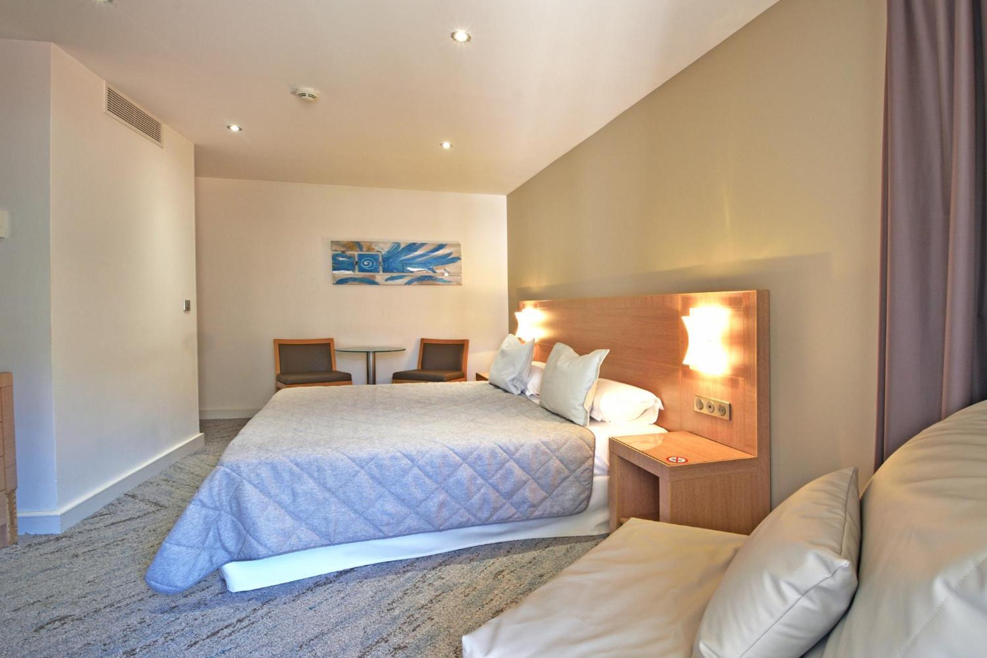 Hotel Le Rocher Καλβί Εξωτερικό φωτογραφία