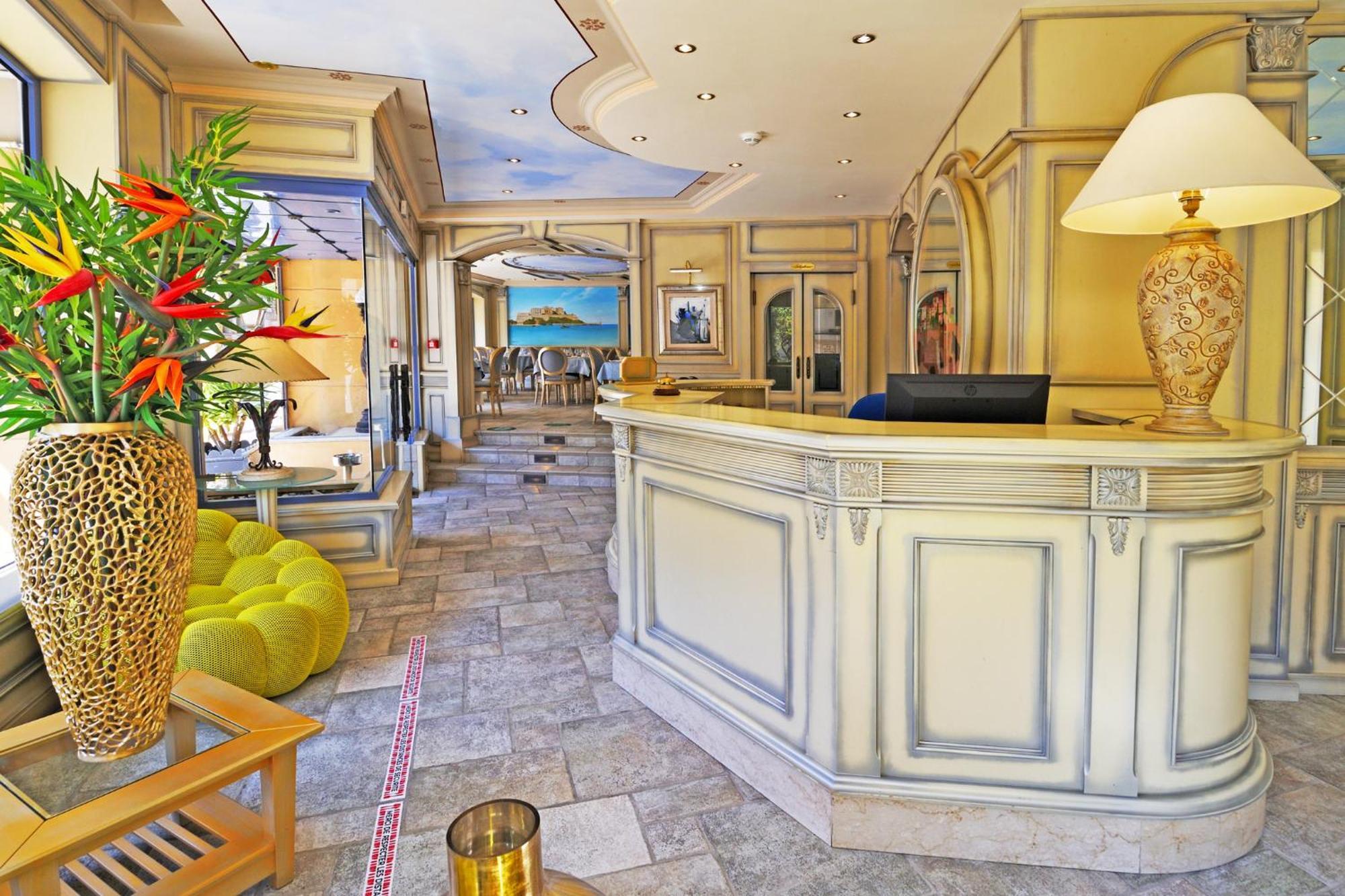 Hotel Le Rocher Καλβί Εξωτερικό φωτογραφία