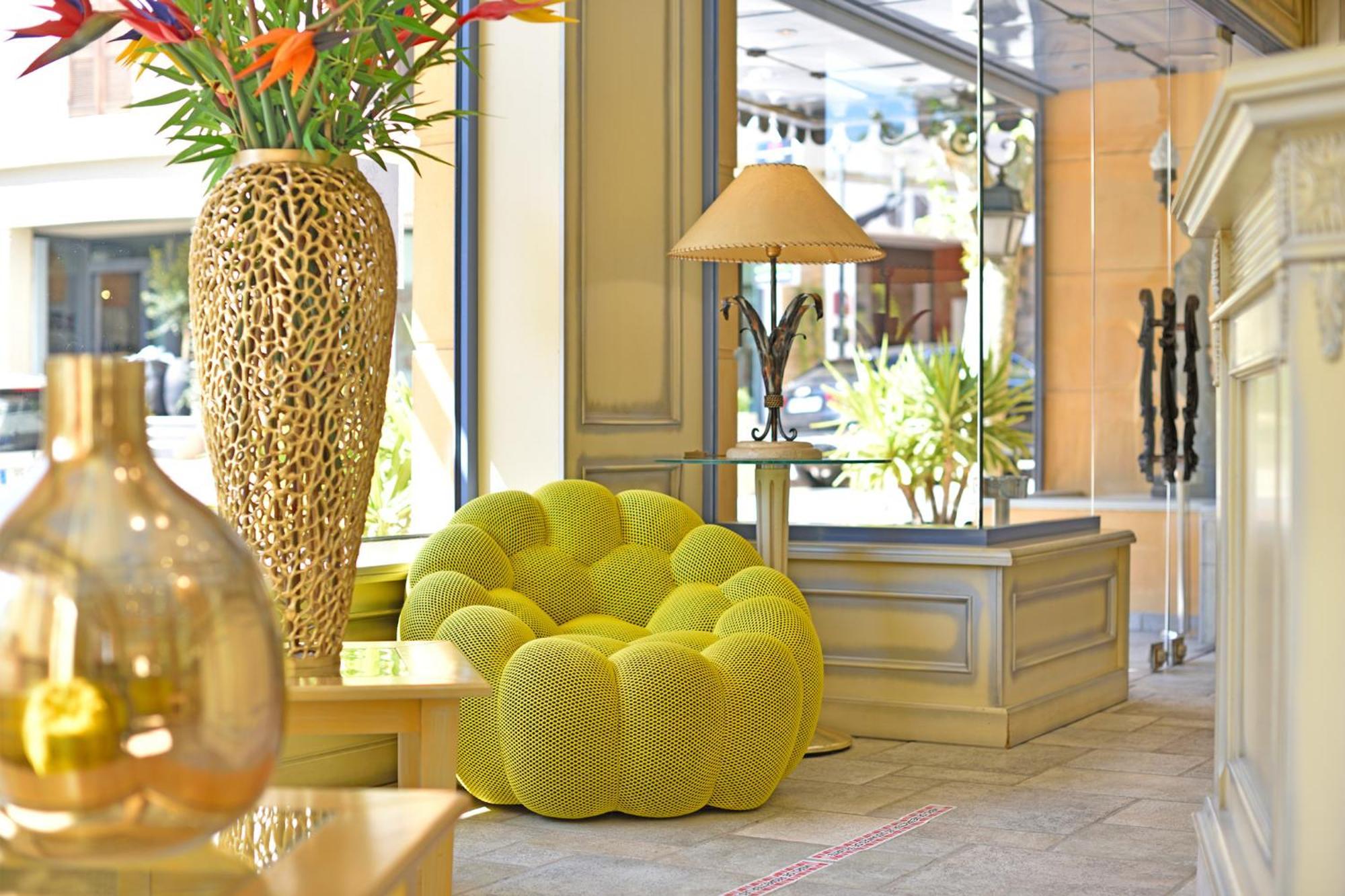 Hotel Le Rocher Καλβί Εξωτερικό φωτογραφία