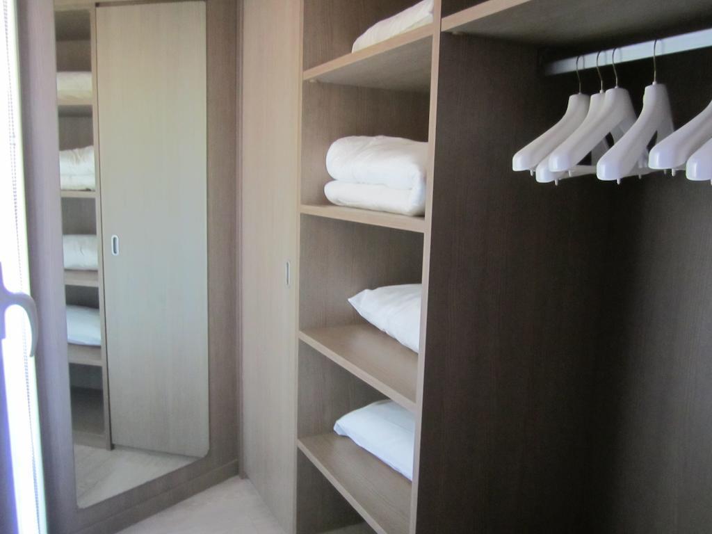 Hotel Le Rocher Καλβί Δωμάτιο φωτογραφία
